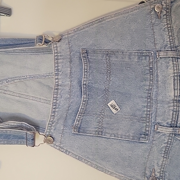 Vintage 90s Guess overall shorts - Picture 5 of 13